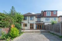Stunning 5 Bedroom House - Croydon - B&B