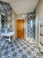 Chambre Familiale avec Salle de Bains Privative