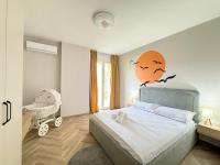 Two-Bedroom Apartment with Mountain View