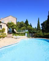 MAS provencal piscine - B&B