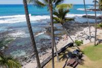 Ocean-front penthouse, sunsets, whales, surfers! Newly remodeled! - Chambres d'hôtes Kailua-Kona