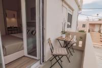 Cozy Living Apartments Chania close to the beach - B&B Chionáto