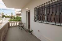 Cozy Living Apartments Chania close to the beach - B&B Chionato