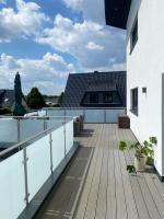 Staylight, Isernhagen Loft, Dachterrasse - Bed and Breakfast