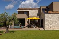 Luxury Villa Deneb with pool near Porec - Chambres d’hôtes