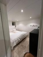 Nyrenoverad pärla centralt i Kungshamn - B&B