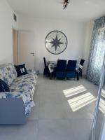 Bilocale completamente rinnovato a 100 metri dal mare con giardino - Ferienwohnung Marina di Massa