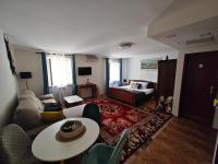 Estudio con cama extragrande