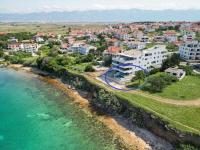 Beachfront luxury apartment - PRIVATE infinity pool, sauna & mini-gym - B&B Povljana