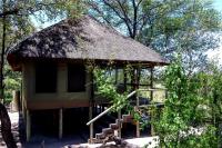 Hyenas Howl Cabins & Campground - Bed and Breakfast Muchenje