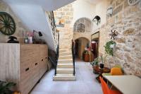The Cloisters Bed And Breakfast - B&B