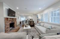 Group Getaway 6BR Near Fort Benning Huge Kitchen Private Yard - B&B Columbus