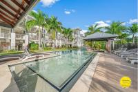 Penthouse living at the Port of Airlie - Chambres d'hôtes Airlie Beach