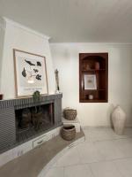 Joyful Secret Garden Residence Downtown by 8essentially - B&B Chionáto