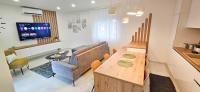 Appartamento Premium con 3 Camere da Letto e Balcone