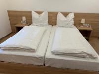 King Room with Spa Bath