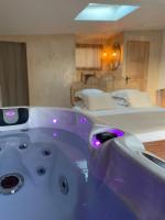 Loveness Suite & Spa - Ferienwohnung