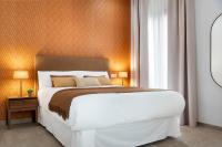 Studio Apartment with One Double Bed