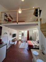 MAGNIFIQUE DUPLEXE calme et climatisé, à 2 pas d'intra muros - B&B Avignone