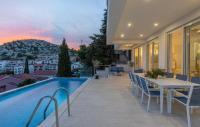 Luxury villa Fleur with pool - B&B