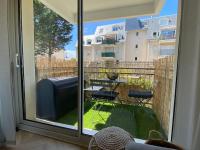 Chaleureux deux pièce coeur de ville avec parking privé - Ferienwohnung Cabourg