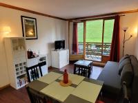 Appartement Hauteurs Super Besse - 4 personnes -Piscine & Garage - Chambres d'hôtes Besse-et-Saint-Anastaise