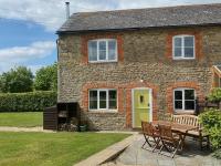Bluebell Cottage at Binghams Farm Barns - Ferienwohnung