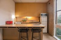 Mid-century Gem - Geelong CBD - Chambres d'hôtes Geelong