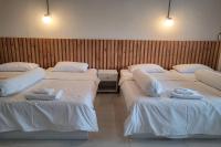 Vierbettzimmer mit eigenem Bad