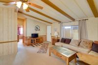 Bullhead City Home with Fire Pit - Walk to CO River! - B&B Bullhead City