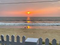 Yashasvi- Sea View Cottage - B&B