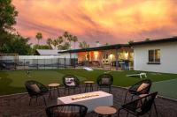 Pickleball Court~ Hot Tub & Pool~ Mini Golf~Games - Ferienwohnung