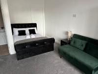 Studio mit Schlafsofa