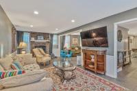 E Nash SF Home 5mi from Broadway Chef's Kitchen - Ferienwohnung Nashville