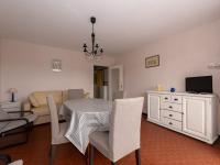 Grand T2 proche mer avec piscine collective, climatisation, parking étroit - B&B Le Lavandou