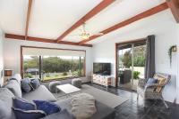 Port Elliot Coastal Cottage - 18 Handby Street,Port Elliot, No Linen Included - Chambres d'hôtes Port Elliot
