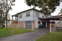 Beach House 24 Gregory Street - Bring your own linen - B&B