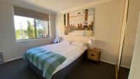 Bright & Comfortable 1BR Unit in Trendy Brunswick! - Ferienwohnung