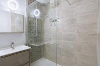 Exuberant 1BD Apartment near Canal Saint-Martin! - Chambres d’hôtes
