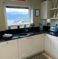 Lough View, Pinewood Hill - B&B