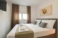 Apartamento de 2 dormitorios con terraza