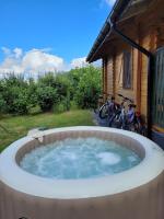 Letniskowy domek z Bali - Bed and Breakfast