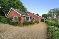 10 Holly Close - B&B