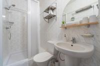 Chambre Triple avec Salle de Bains Privative