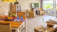 Ferienwohnung Apartment Seeterrasse - im Maarberg Resort - in Schalkenmehren am See - B&B Schalkenmehren