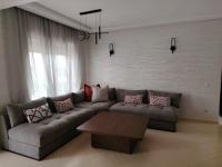 Appartamento con 2 Camere da Letto e Vista Giardino