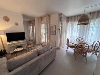 Studio Wish 5 min Disney Parking - Bed and Breakfast