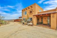 Original Homestead Cabin with shared pool - B&B Joshua Tree