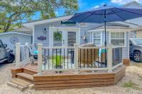 Myrtle Beach Coastal Cabana with Resort Amenities! - B&B