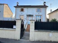 Studio very close to ligne 13 tram 5 Saint-Denis - B&B